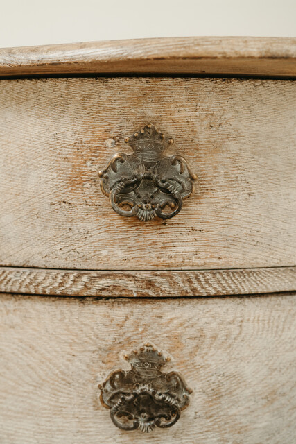 18th century French oak chest of drawers ... serpentineshape..