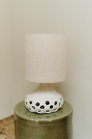 ceramic tablelamp .. white shade ..