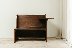 charming 19th century Italian bench ... small proportions ...