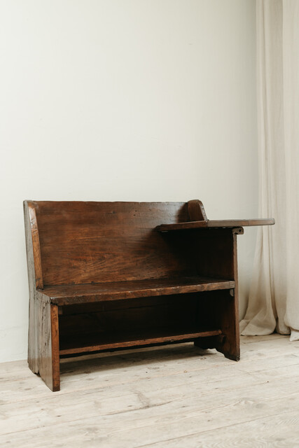 charming 19th century Italian bench ... small proportions ...