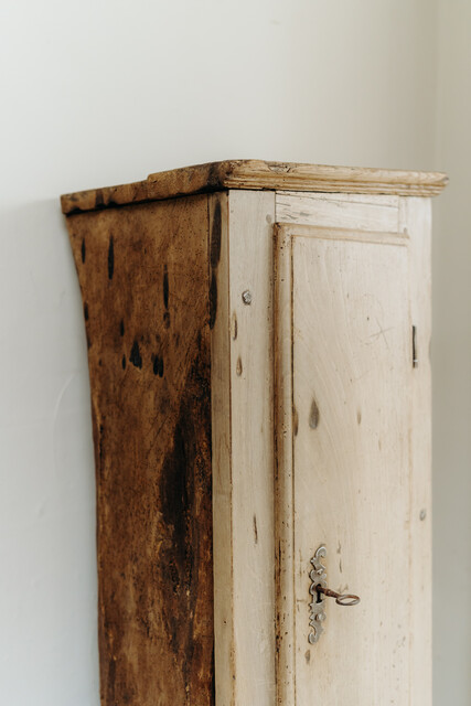 dugout treetrunk cabinet, chestnut/walnut ... 