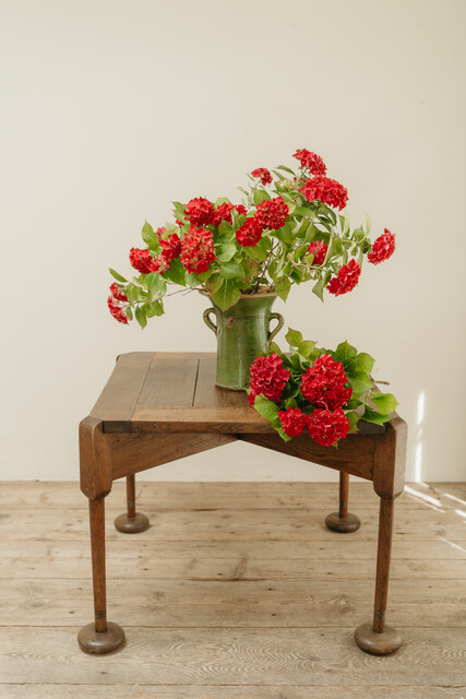 occasional oak table ... 