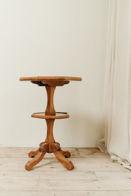 octagonalshaped burr walnut tiltop table ... 