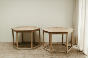 pair of hexagonal center tables ... pinewood/leather ...