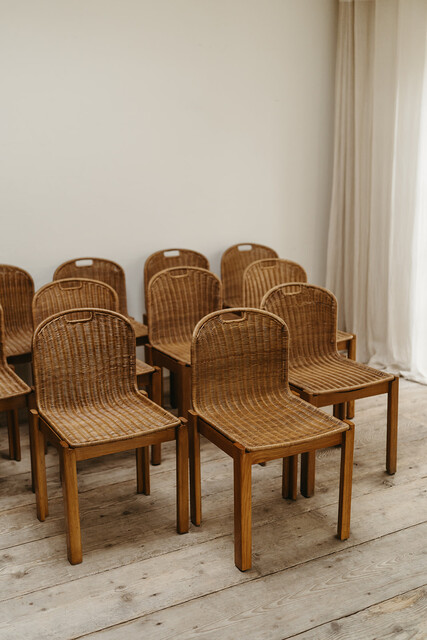 set of 12 vintage rattan/wood dining chairs ... 